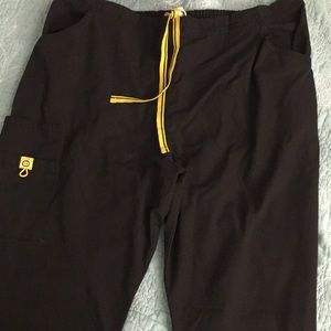 Wonderwink XLT scrub pants